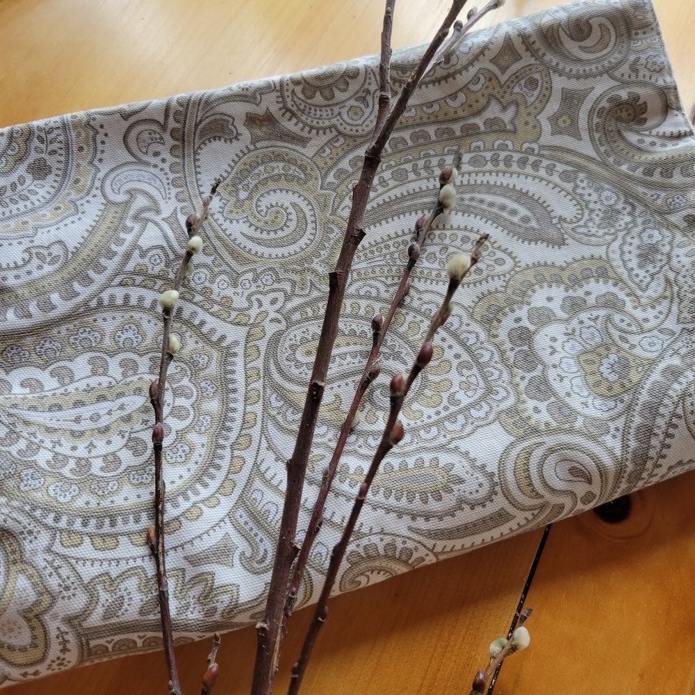 Table Runner
